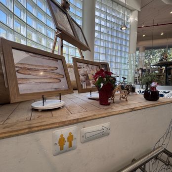 Le Pain Quotidien - Cafes Near Me - Miami, Florida Le Pain Quotidien - Cafes Near Me - Miami, Florida