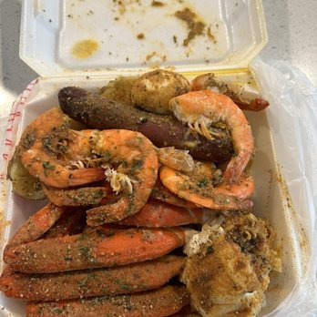 Zebo's Crab Shack - Snow crabs, shrimp, sausage, potato, and corn - Seafood Markets Near Me - Jacksonville, Florida Zebo's Crab Shack - Snow crabs, shrimp, sausage, potato, and corn - Seafood Markets Near Me - Jacksonville, Florida