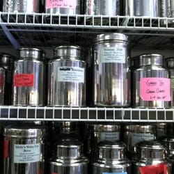 Tea & Gift Shoppe - Excellent selection of fresh teas, all types