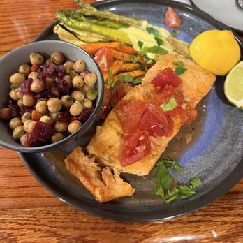 Harbor Bistro & Lounge - Salmon and chickpea salad. - Breakfast & Brunch Near Me - Venice, Florida Harbor Bistro & Lounge - Salmon and chickpea salad. - Breakfast & Brunch Near Me - Venice, Florida