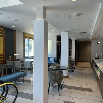 Hotel Z - Lobby area is small but there's a few seats - Hotels Near Me - San Diego, California Hotel Z - Lobby area is small but there's a few seats - Hotels Near Me - San Diego, California