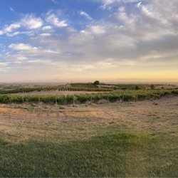 Knight Hill Winery - This pano doesn't do it justice.