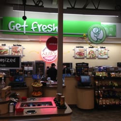 GetGo Gas Station - Sub shop. Yummy!