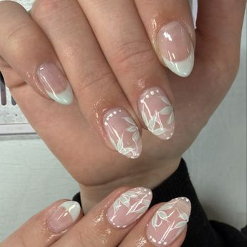 Cali Nails - Nail Salons Near Me - Spirit Lake, Iowa