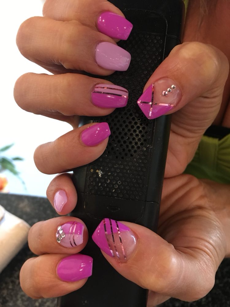 B GLAMOUR NAILS & SPA Updated October 2024 67 Photos 120 300