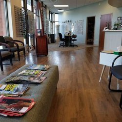 Clarity Vision- Enochs Eye Care - Comfortable and clean office. :)