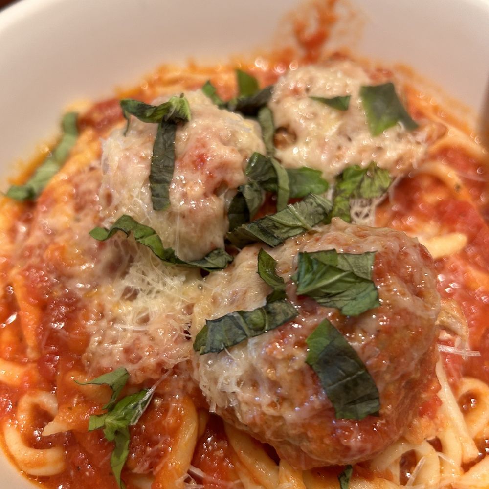 Roma Table - Bucatini with meatballs - Italian Near Me - Sevierville, Tennessee Roma Table - Bucatini with meatballs - Italian Near Me - Sevierville, Tennessee