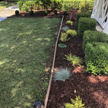 Jose Luis Landscape - a front yard with a garden border - Landscaping Near Me Jose Luis Landscape - a front yard with a garden border - Landscaping Near Me