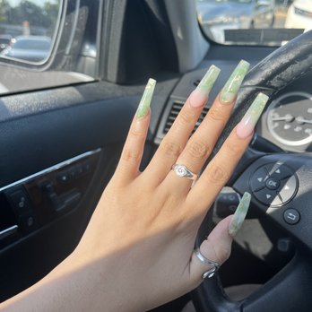 Lotus Nail - Jade Ombré - Nail Salons Near Me - Levittown, Pennsylvania