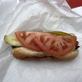 The Wieners Circle - That's a hot dog! - American Near Me - Chicago, Illinois