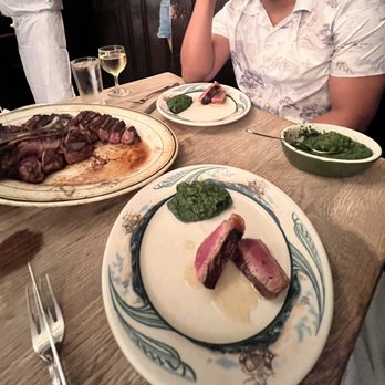 Peter Luger - Steakhouses Near Me - Brooklyn, New York