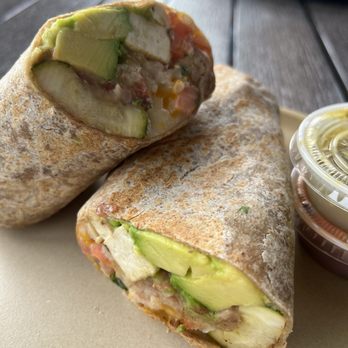 Howdy's Sonrisa Cafe - Egan Malibu burrito - Cafes Near Me - Malibu, California