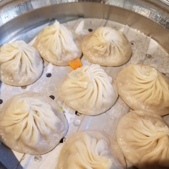 dan modern chinese - Pork and blue crab XLB. Not quite Din Tai Fung but good enough for $12! - Dim Sum Near Me - Pasadena, California