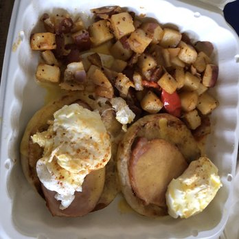 Beach Plum Kitchen - Soggy eggs Benedict and Wong style potatoes - New American Near Me - Carlsbad, California Beach Plum Kitchen - Soggy eggs Benedict and Wong style potatoes - New American Near Me - Carlsbad, California