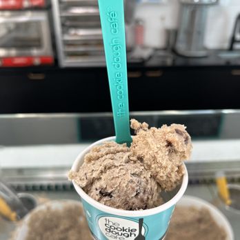 The Cookie Dough Cafe - Oreo - Single Serve topped with a mini scoop of Chocolate Chip - Single Serve - Desserts Near Me - Portland, Oregon The Cookie Dough Cafe - Oreo - Single Serve topped with a mini scoop of Chocolate Chip - Single Serve - Desserts Near Me - Portland, Oregon