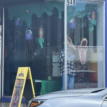 The Walrus - Front of restaurant - Vegan Near Me - Jacksonville, Florida