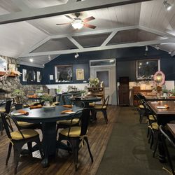 Grazerz Grub & Pub - Inside of the restaurant