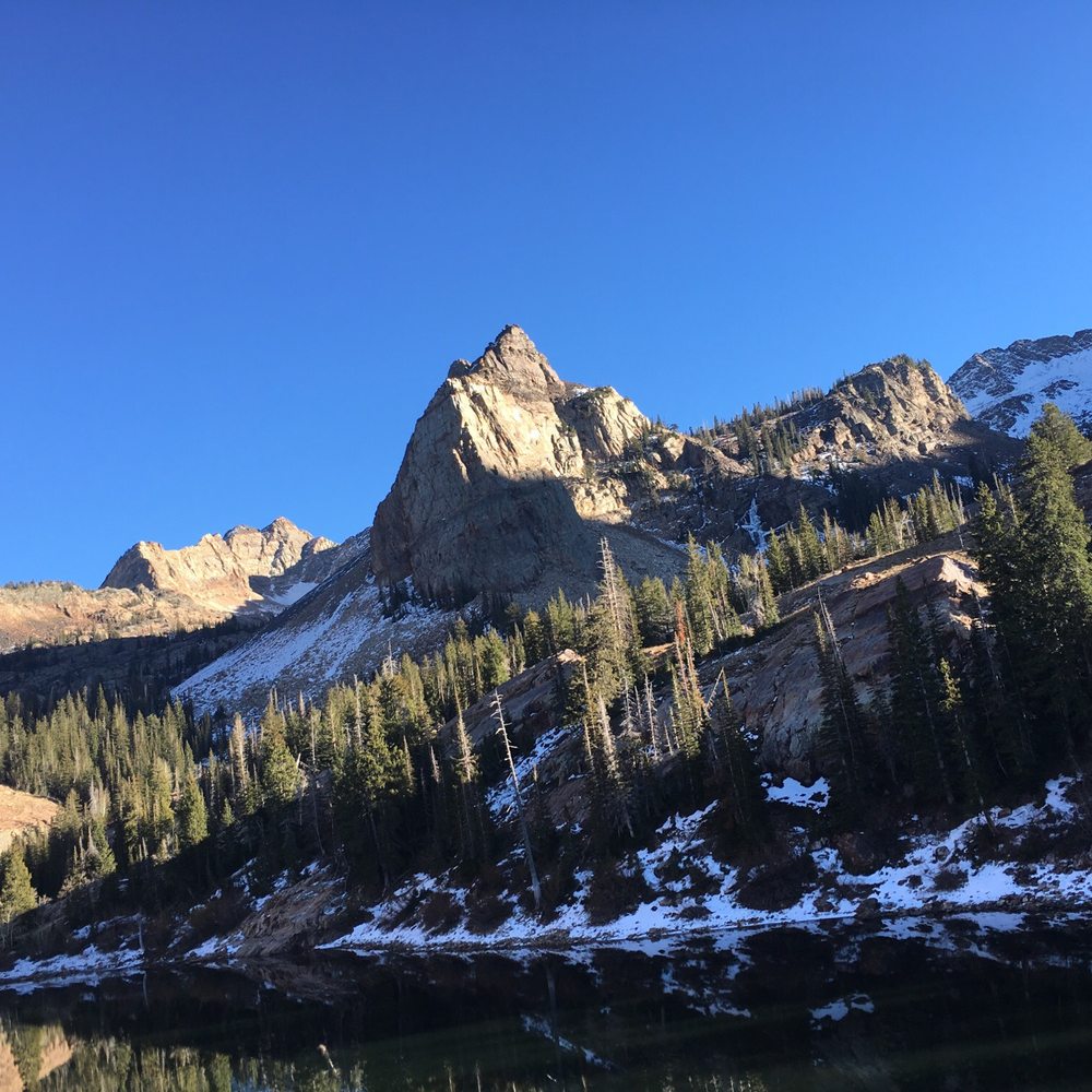 Lake Blanche Trail - Sundial peak - Hiking Near Me - Salt Lake City, Utah Lake Blanche Trail - Sundial peak - Hiking Near Me - Salt Lake City, Utah