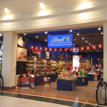 Lindt - Chocolatiers & Shops Near Me - Rozzano, Michigan