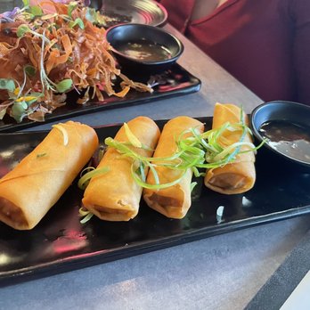 Dumpling Time - Crispy Vegetable Spring Rolls - Dim Sum Near Me - San Francisco, California Dumpling Time - Crispy Vegetable Spring Rolls - Dim Sum Near Me - San Francisco, California