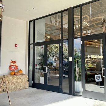 Helms Bakery - Bakeries Near Me - Los Angeles, California