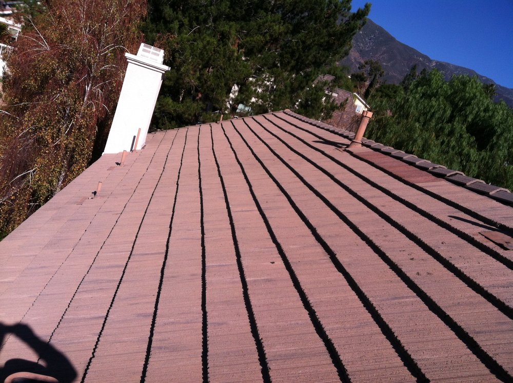 Slide of C&C Roofing