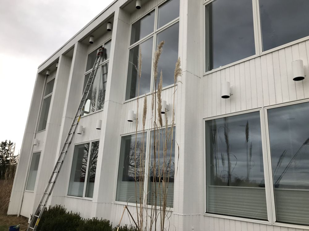 JC WINDOW AND GUTTER CLEANING Updated September 2024 16 Photos West Virginia