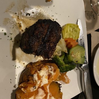 Beehive Restaurant - a plate of food - Steakhouses Near Me - Abilene, Texas Beehive Restaurant - a plate of food - Steakhouses Near Me - Abilene, Texas
