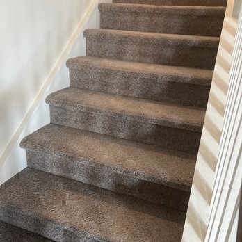 Finesse Pro Services - Staircase - Damage Restoration Near Me - Hampstead, North Carolina Finesse Pro Services - Staircase - Damage Restoration Near Me - Hampstead, North Carolina