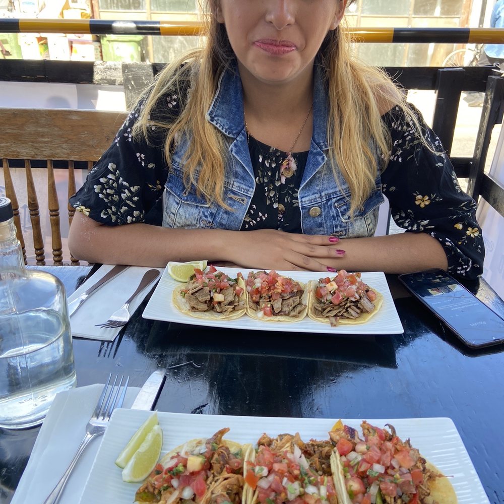 Pancho y Emiliano - Chicken and beef steak tacos - Mexican Near Me - Toronto, Ontario