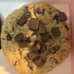 Chocolate Chunk Cookie