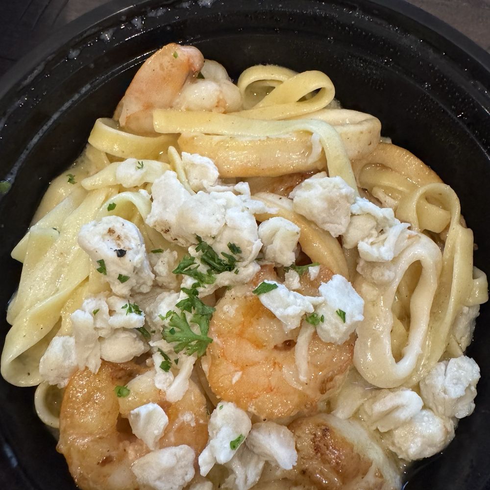 Nona’s Italian Grill - Fettuccine Di Mare - Italian Near Me - Montgomery, Texas Nona’s Italian Grill - Fettuccine Di Mare - Italian Near Me - Montgomery, Texas