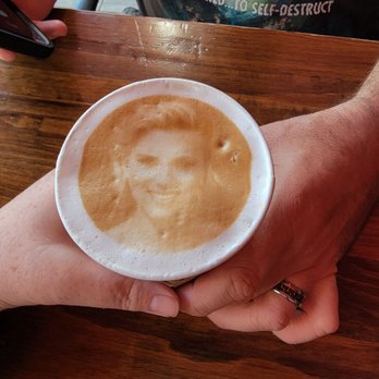 Red Maple - Scarlett Johansson latte - Cafes Near Me - Los Angeles, California Red Maple - Scarlett Johansson latte - Cafes Near Me - Los Angeles, California