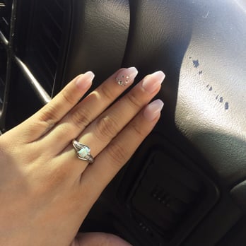 E'Shee Nails Spa - Tammys work..she did amazing love my new set! - Waxing Near Me - Austin, Texas