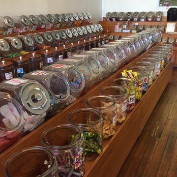 Mt. Tom's Homemade Ice Cream - Rowwwwws of candy jars - Ice Cream & Frozen Yogurt Near Me - Easthampton, Massachusetts