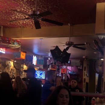 El Guapo's - Bar area - Mexican Near Me - Campbell, California El Guapo's - Bar area - Mexican Near Me - Campbell, California