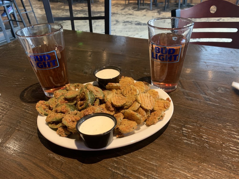 Food from Main Street Pub & Eatery