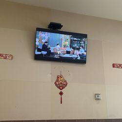 Pot Rice & Rolls House - Entertainment with your meal