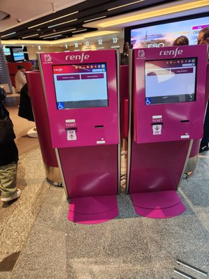 Estación Madrid - Puerta de Atocha by null