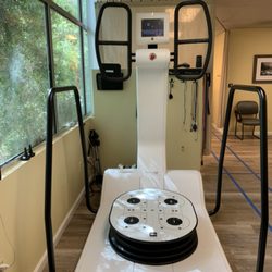 Yorick Wijting, PT, DPT - HuBER 360 - Dynamic exercise platform to challenge balance and conditioning.