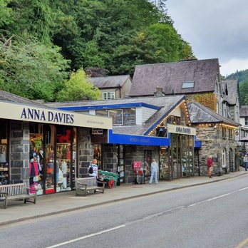Anna Davies - Women's Clothing Near Me - Betws-y-Coed, CWY Anna Davies - Women's Clothing Near Me - Betws-y-Coed, CWY