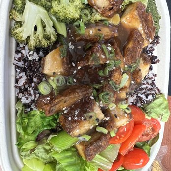 Pow Pow - General's Chick'n - Vegan Near Me - Washington, DC, District of Columbia