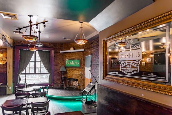 Hurley's Irish Pub by null