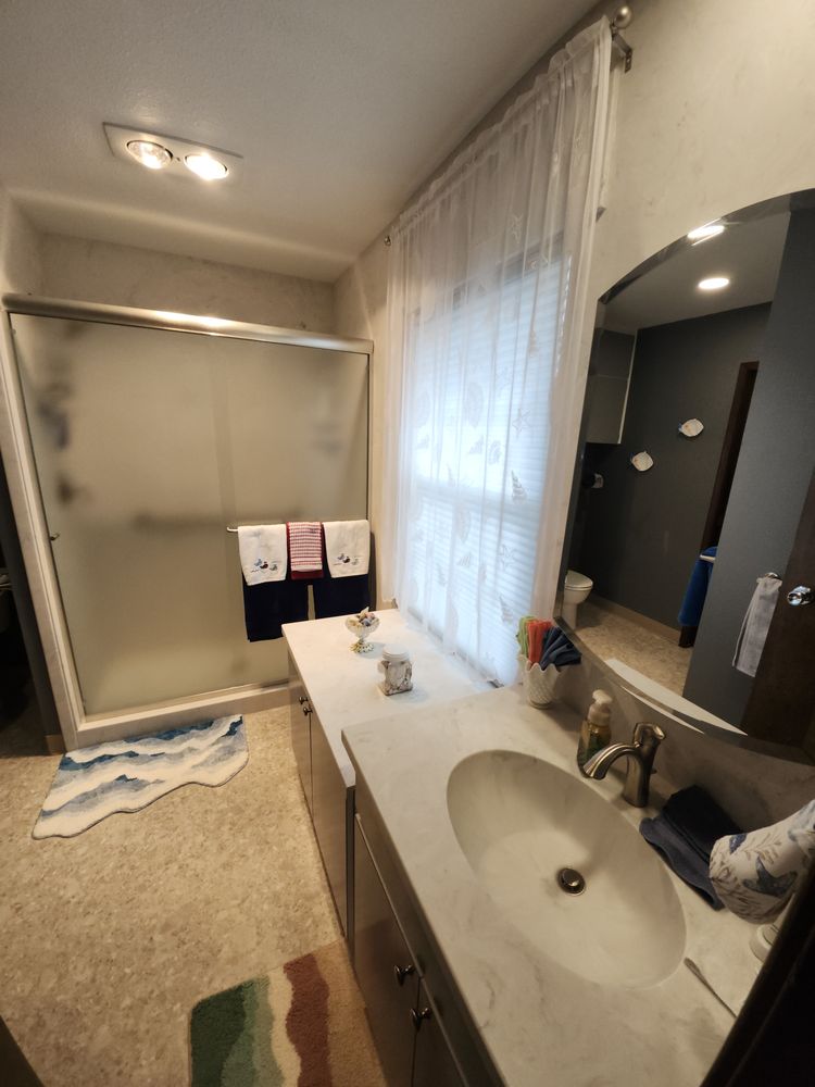 Lane Marble Interiors - countertop fabricator in Springfield, OR