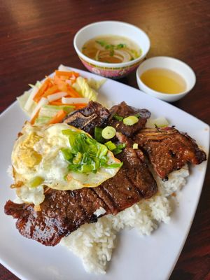 Huong Duong Restaurant by null