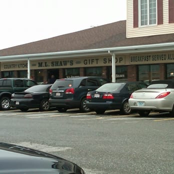 ML Shaws Country Kitchen - Plaza - American Near Me - Dracut, Massachusetts