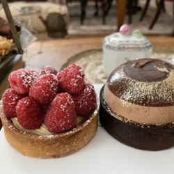 La Chouquette - Raspberry tart, hazelnut choco