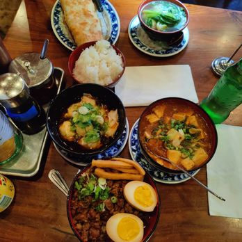 Joy - Thousand Layer Pancake with Egg and cheese, minced fried pork, mapo tofu, rice, wontons - Taiwanese Near Me - Los Angeles, California Joy - Thousand Layer Pancake with Egg and cheese, minced fried pork, mapo tofu, rice, wontons - Taiwanese Near Me - Los Angeles, California