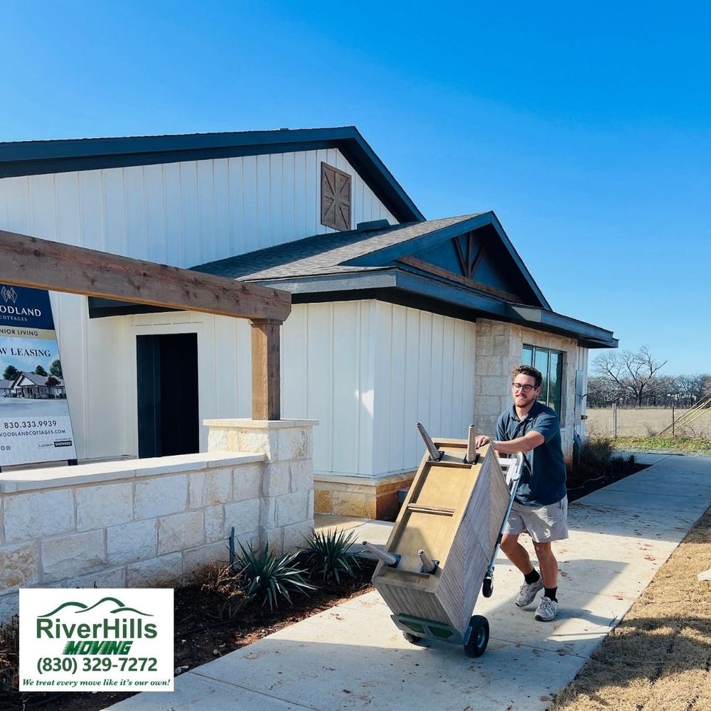 RIVERHILLS MOVING Updated October 2024 16 Photos Kerrville, Texas