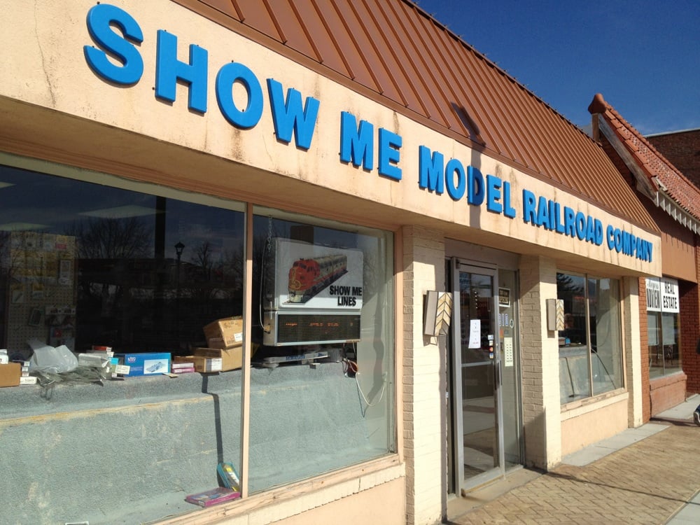 SHOW ME MODEL RAILROAD Updated September 2024 810 Main St